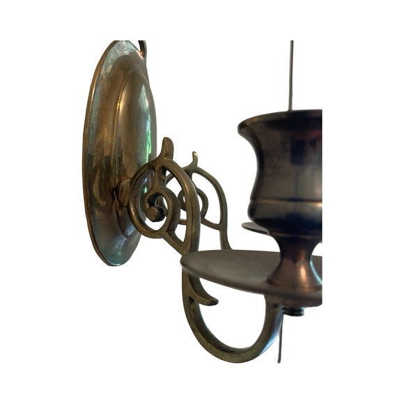 Vintage Double Brass Wall Sconce - Twin Arm Candle Holder - Oval Shape - 7" x 6" - Picture 3 of 7